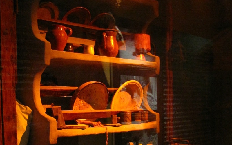 Recreación de la cocina de la casa de una trementinaire, en el mismo museo