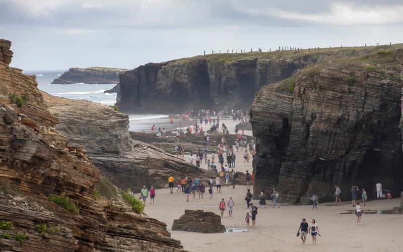 La Playa de las Catedrales, uno de los destinos más deseados por los viajeros
