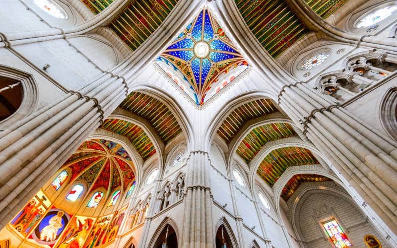 Interior de la Catedral de la Almudena
