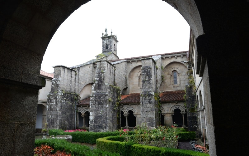 Iglesia de Santa Maria do Sar