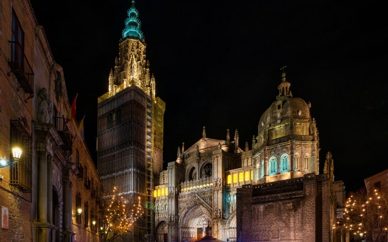 Catedral de Toledo de noche