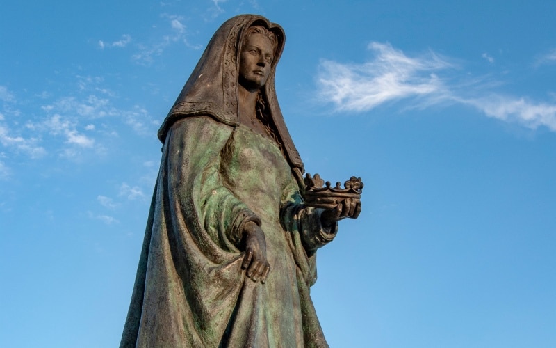 Escultura de Juana I de Castilla en Tordesillas