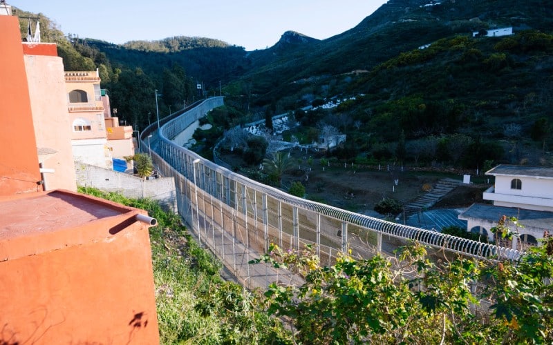 Frontera entre Ceuta y Marruecos