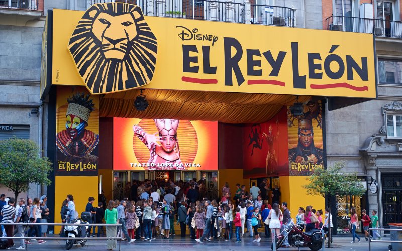El teatro Lope de Vega acoge desde hace una década el musical de El Rey León