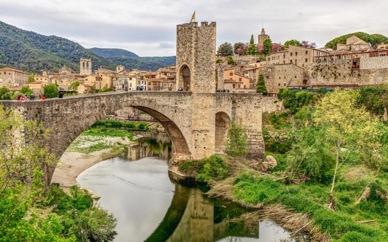 Besalu