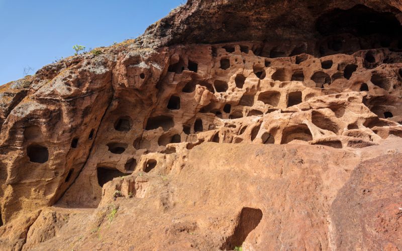 Cuevas de Cenobio de Valerón