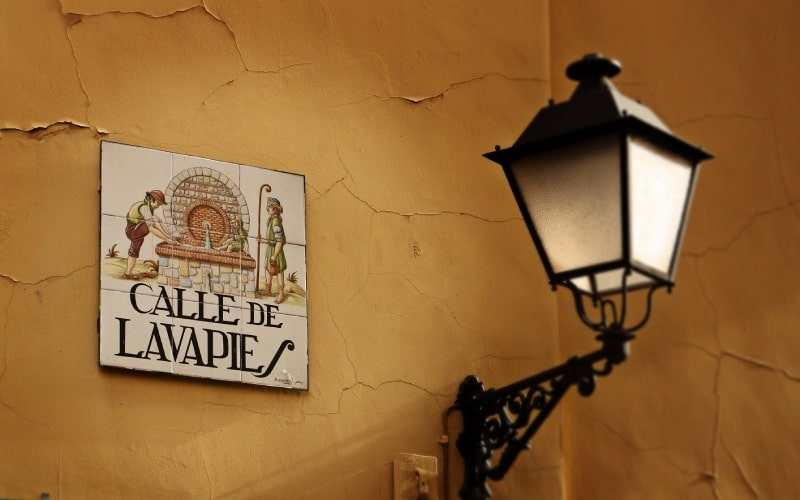 Placa de la calle de Lavapiés