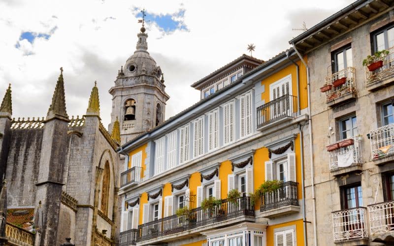 Coloridas calles de Lekeitio