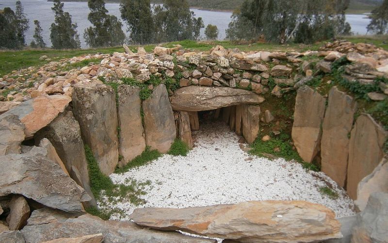 Dolmen de Valdecaballeros