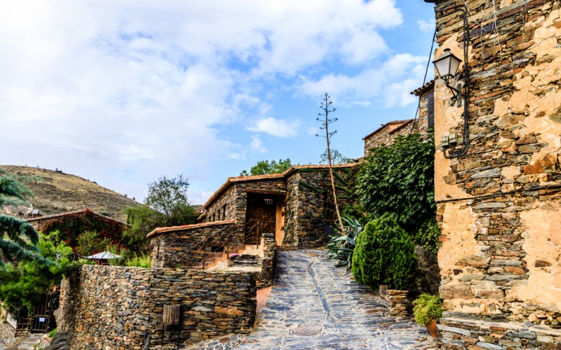 Clásicos edificios de Patones de Arriba