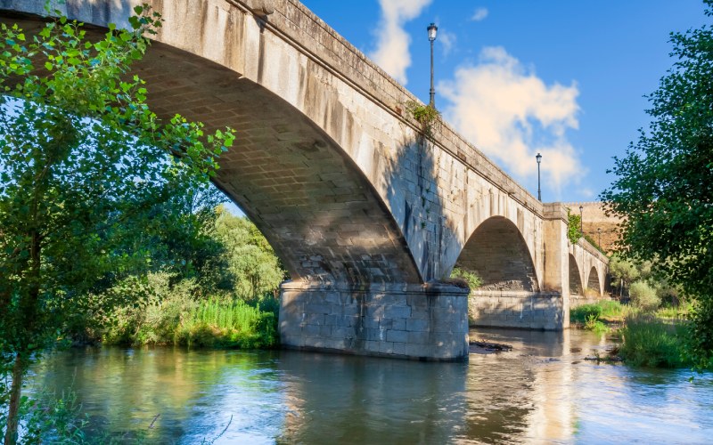 Puente sobre el río Alberche, Escalona