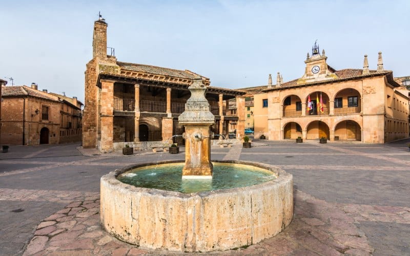 Plaza Mayor de Ayllón