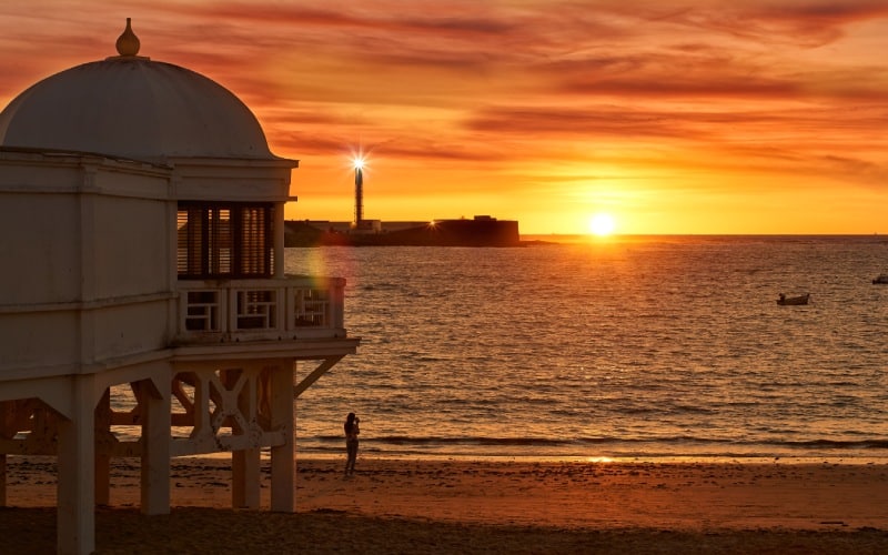 Atardecer en la playa de La Caleta