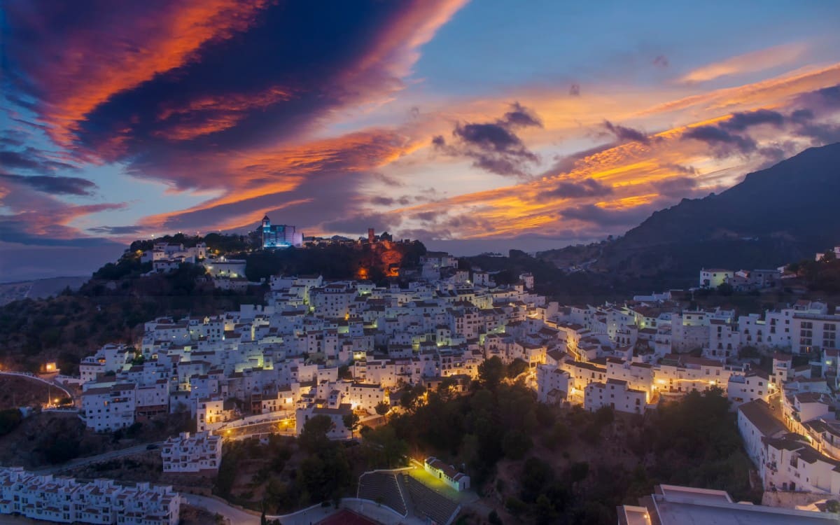 Casares al atardecer