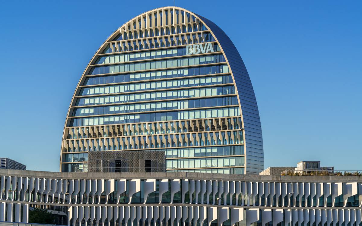 "La Vela" sede del Banco BBVA en Las Tablas