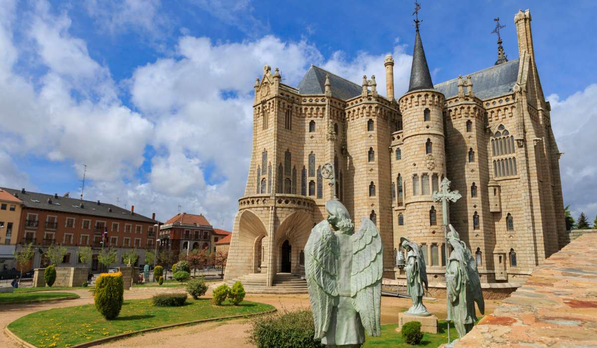 Palacio Episcopal de Astorga