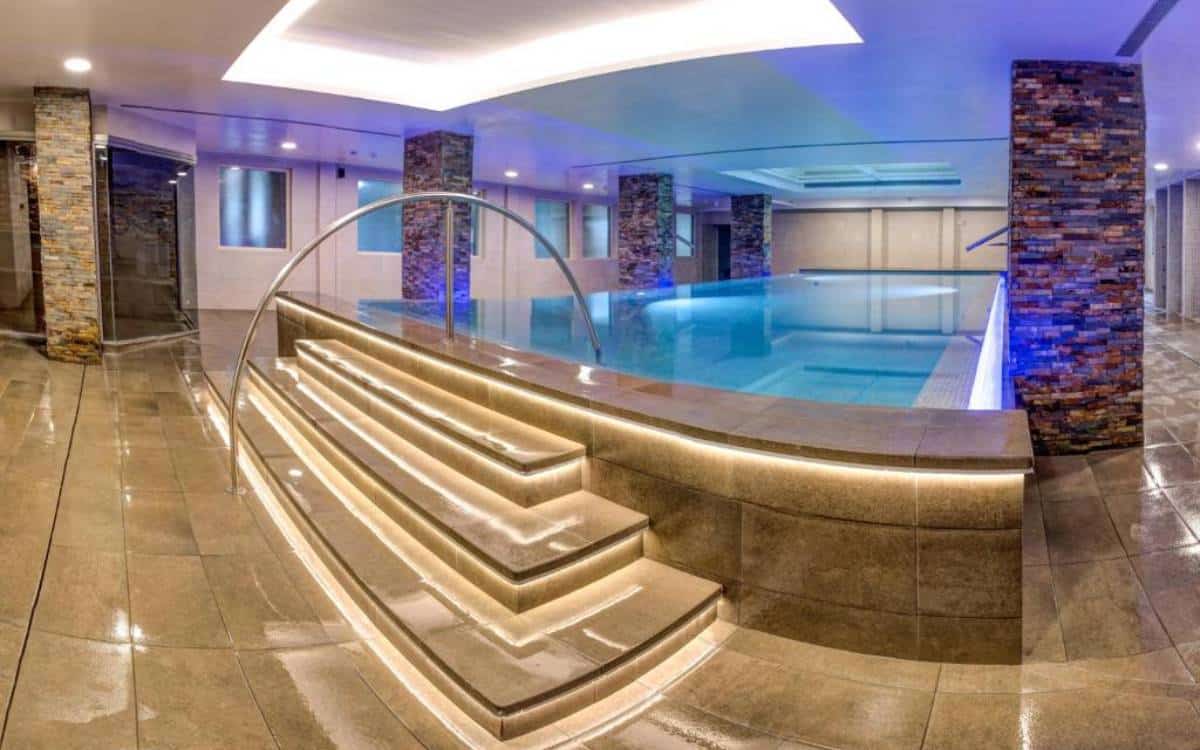 Piscina del Hotel Spa Río Ucero