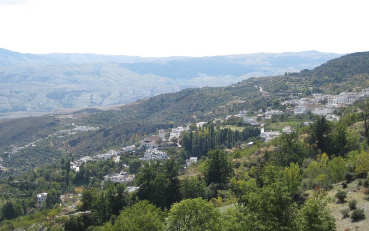 Mecina de Bombarón en el municipio de Alpujarra de la Sierra