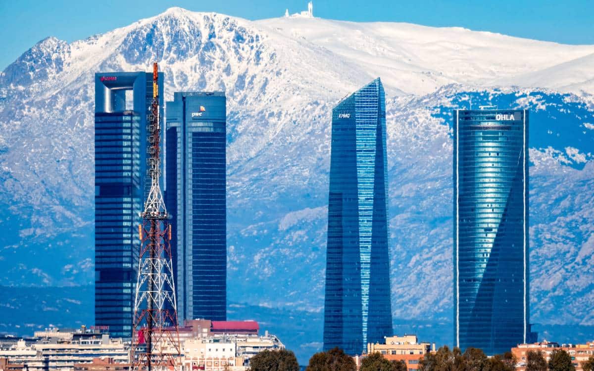 Cuatro Torres Bussiness Area