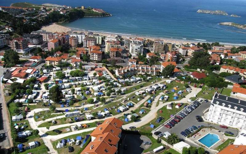Vista aérea del camping Suances