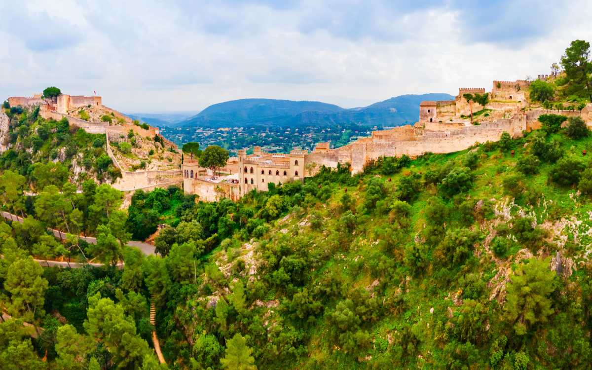 Cova Negra se encuentra muy cerca de Xàtiva, Valencia.