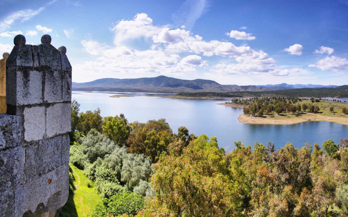 Embalse de Gabriel y Galán