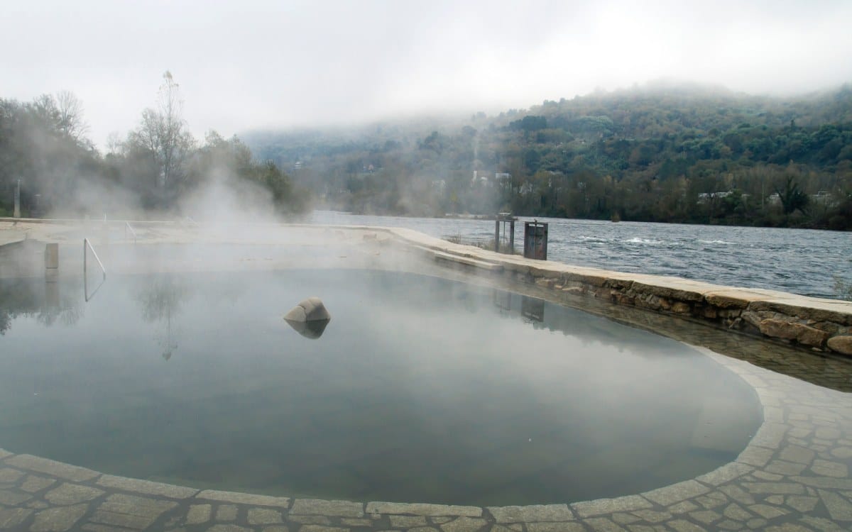 Aguas termales en el Río Miño