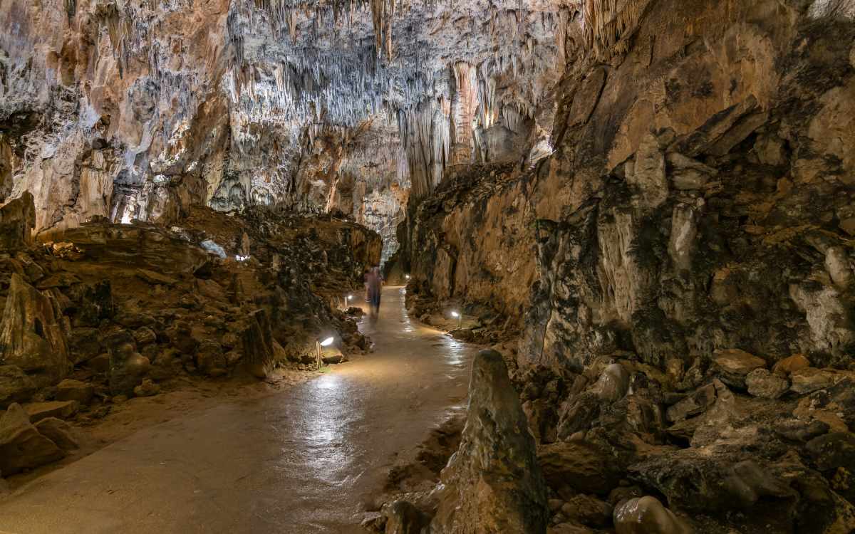 Cueva de Valporquero