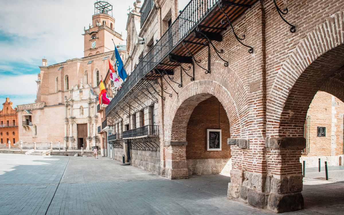 Plaza Mayor de la Hispanidad, Medina del Campo