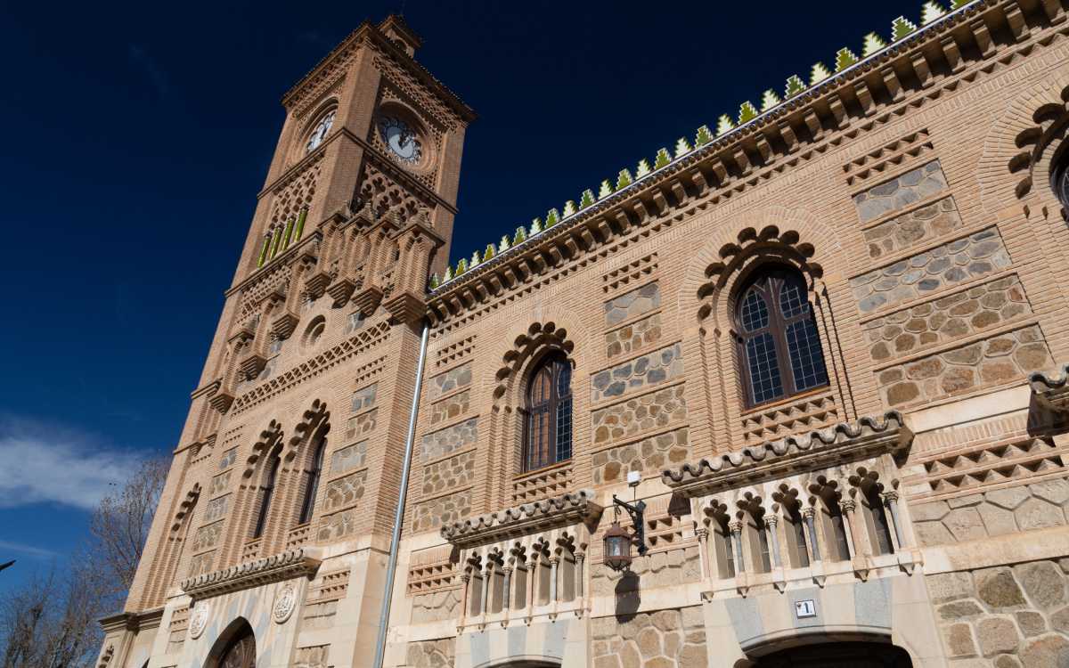 Torre del reloj de la estación de Toledo
