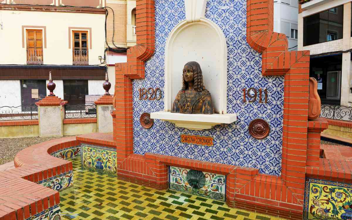 Homenaje a Carolina Coronado en Almendralejo