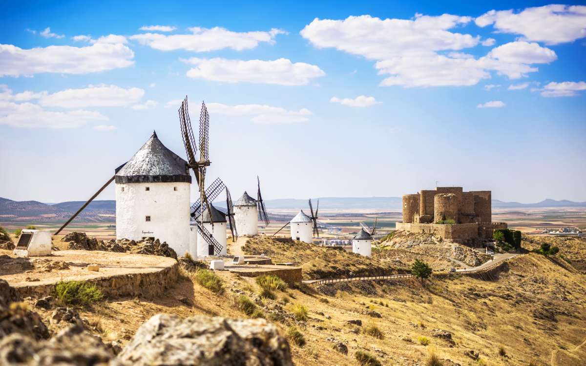 Molinos y castillo de Consuegra