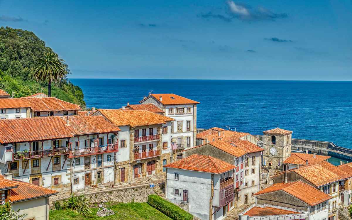 Lastres