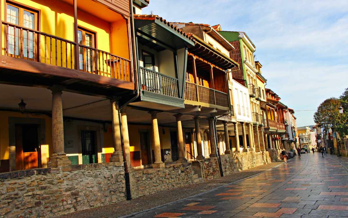 Avilés