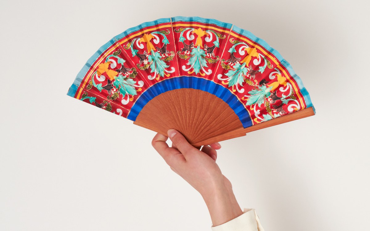 Abanico artesanal de España Fascinante, fabricado en Aldaia