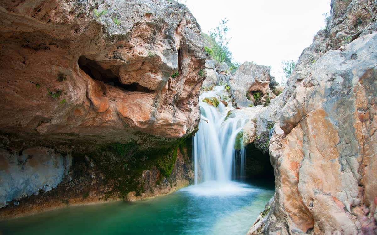 Cascada en Bolbaite