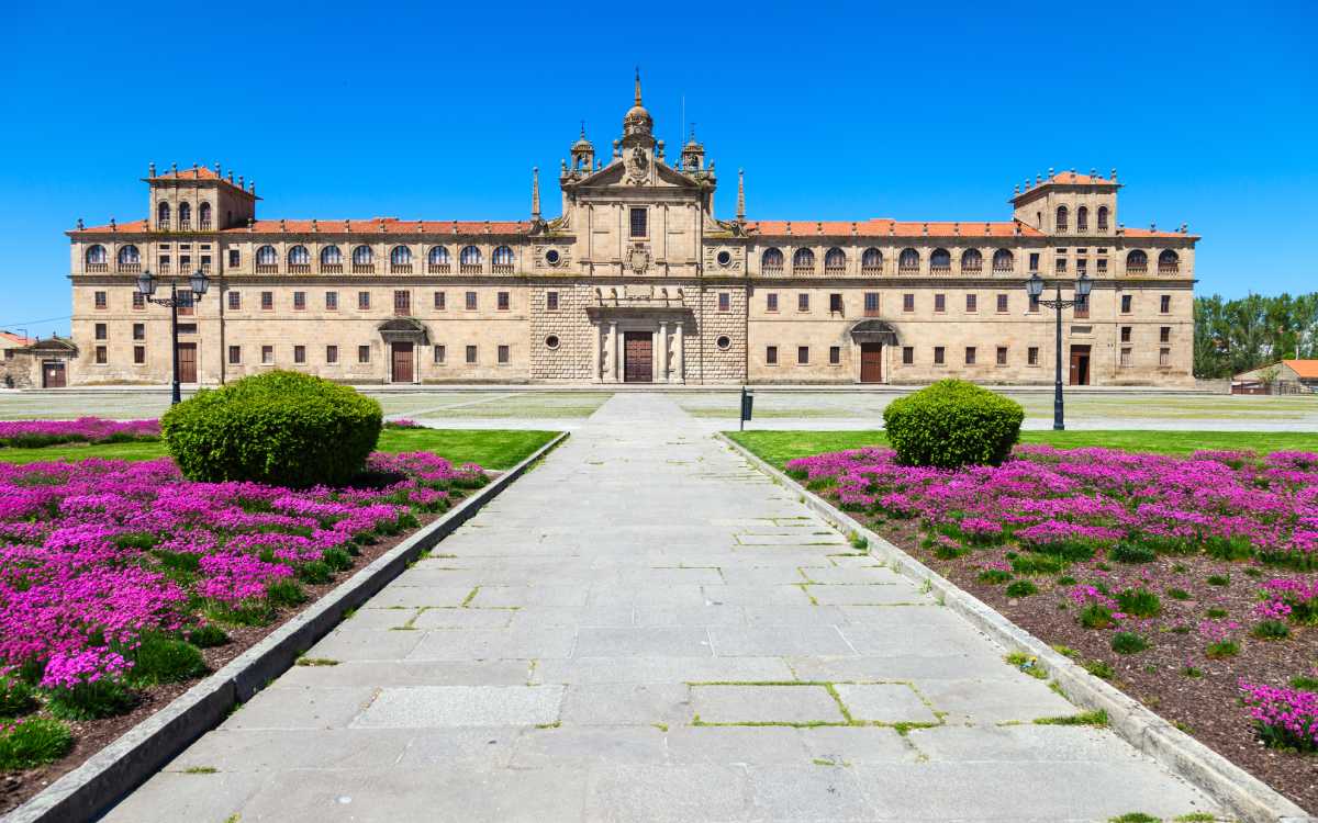 Colegio de Nuestra Señora de la Antigua