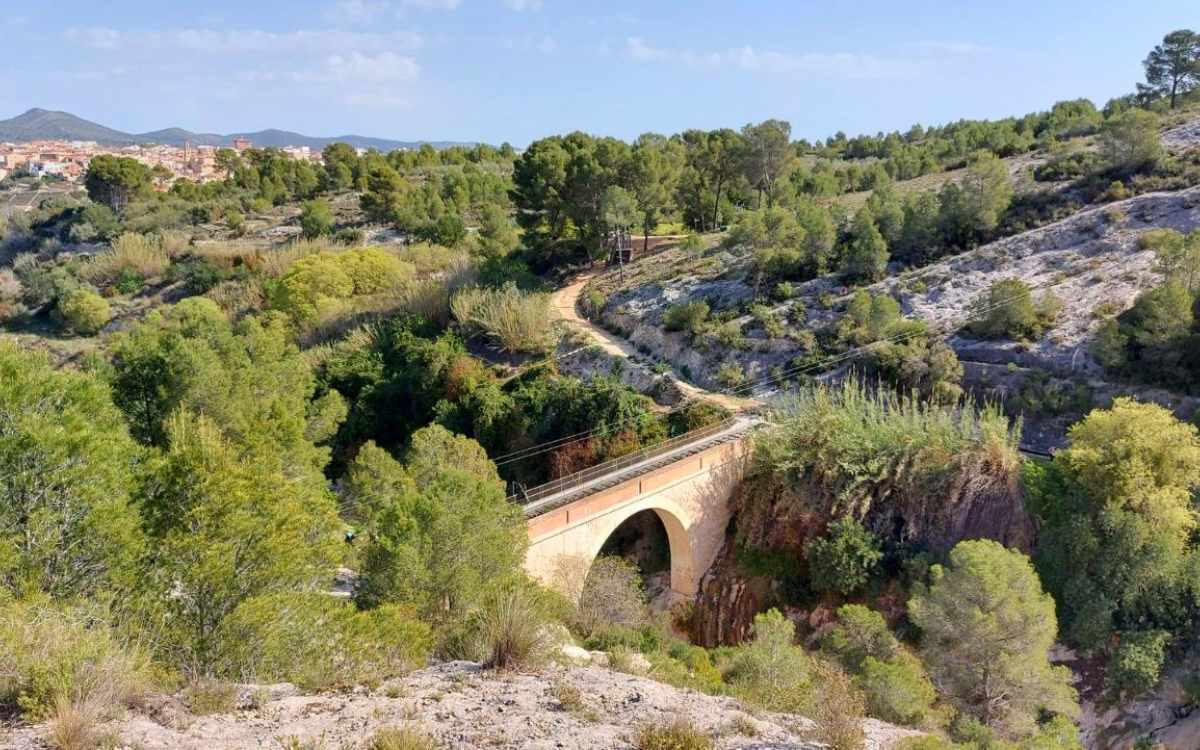 Puente del Arca junto a Aielo de Malferit