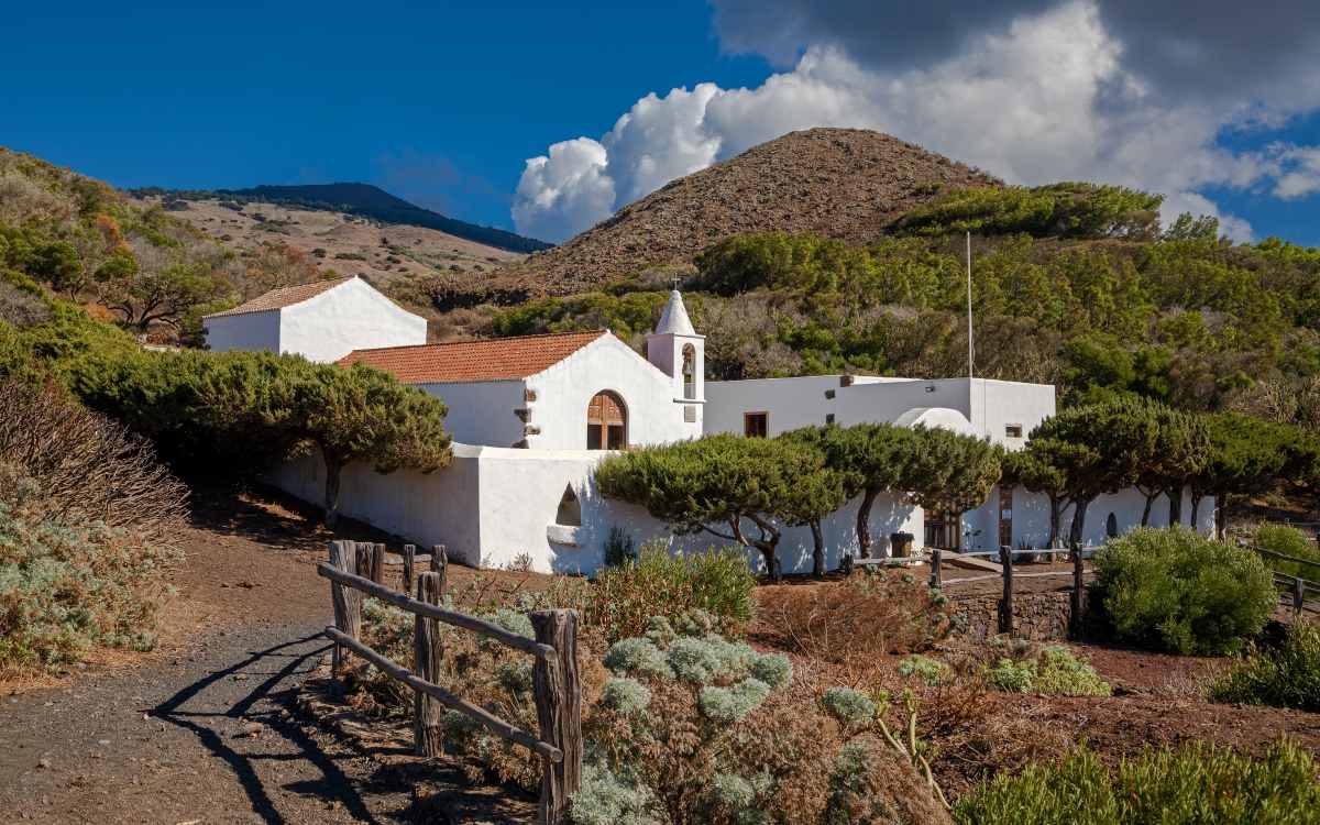 Santuario de Nuestra Señora de los Reyes.