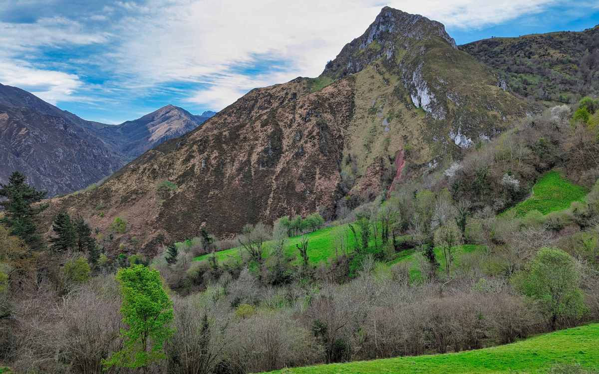Montañas en los alrededores