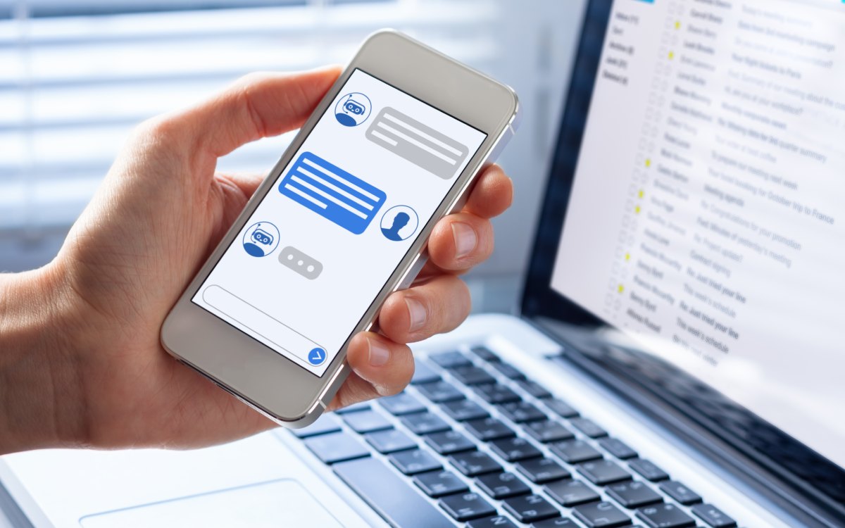 Los chatbots atienden al cliente en cualquier momento.