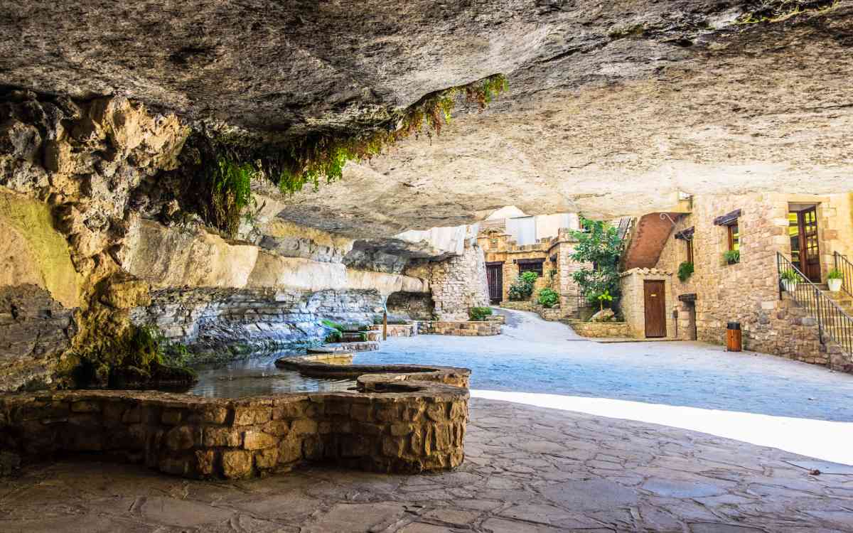 Monasterio de Sant Miquel del Fai