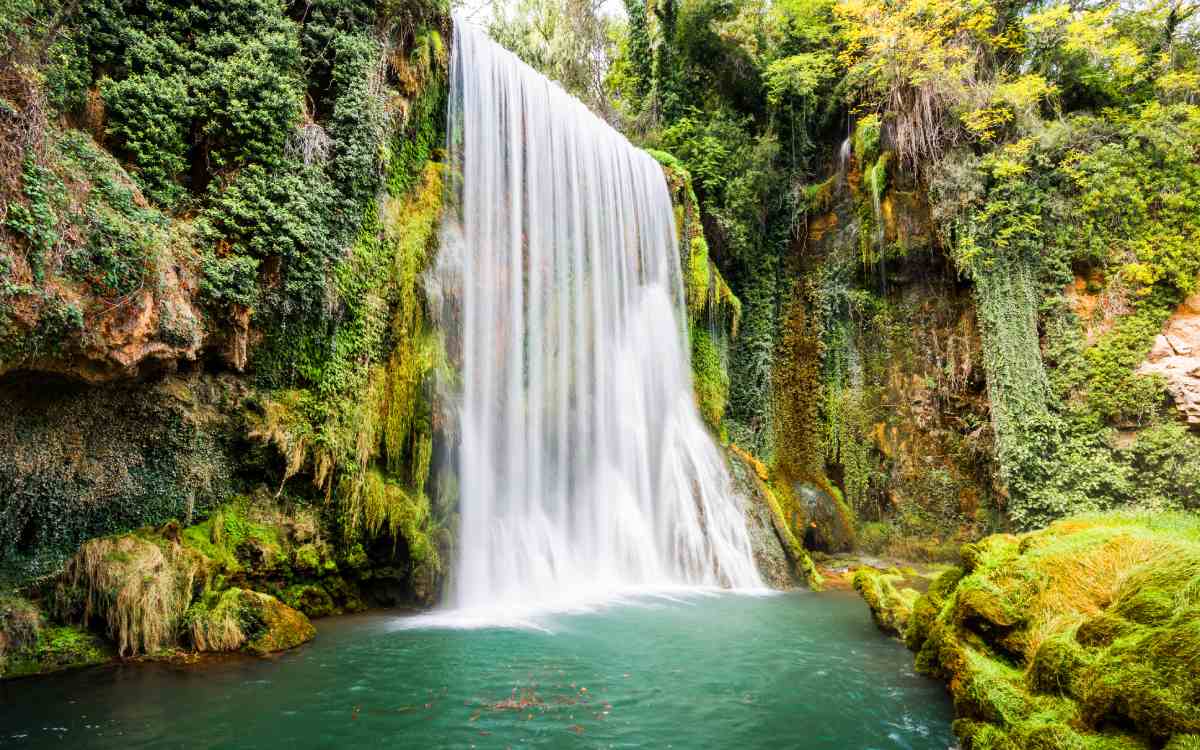Cascada en el Parque Natural del Monasterio de Piedra