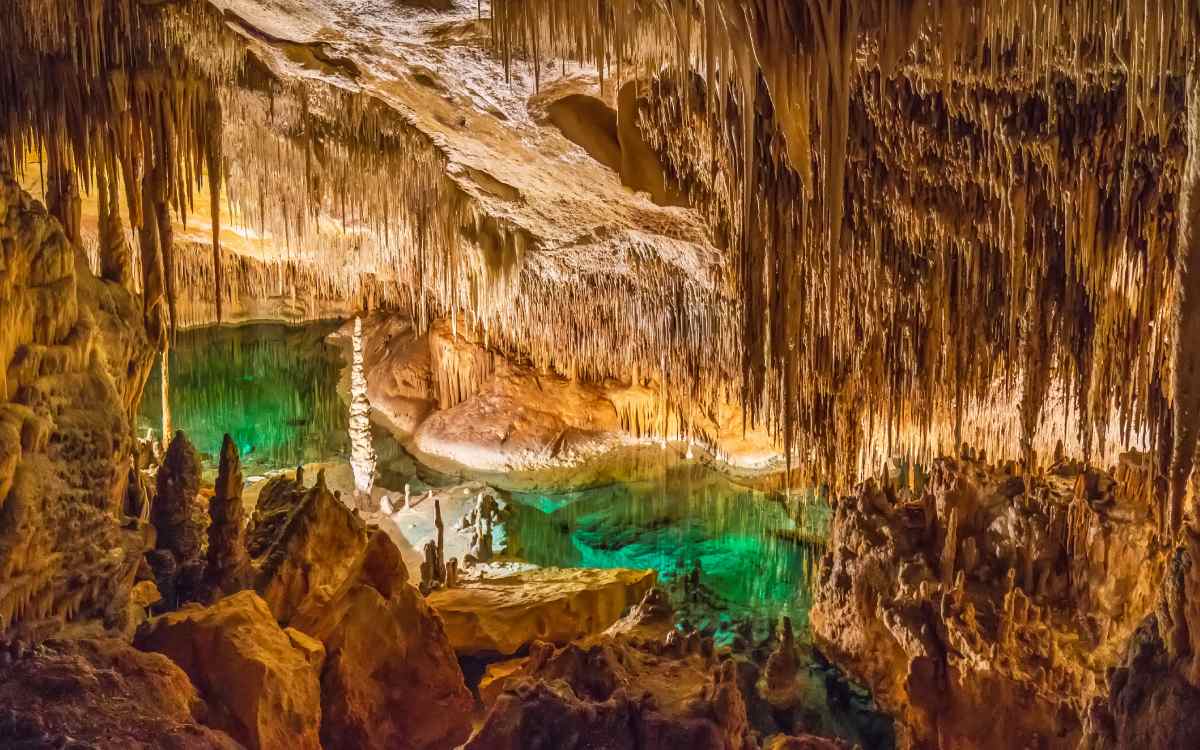 Cuevas del Drach