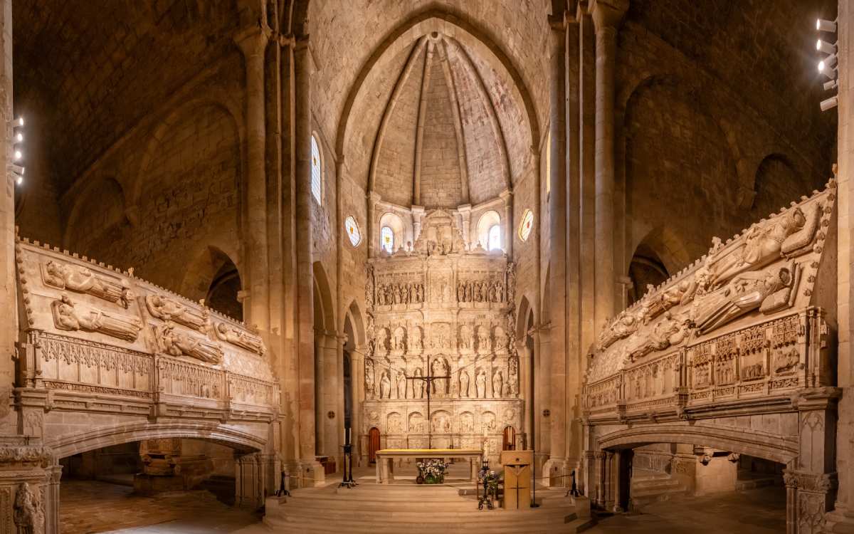 Interior del Real Monasterio de Santa María de Poblet