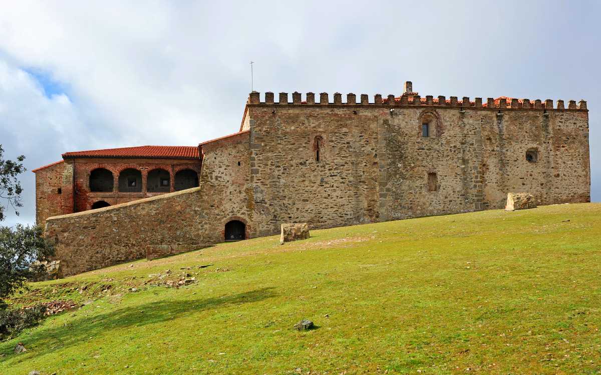 Monasterio de Tentudía en Calera de León