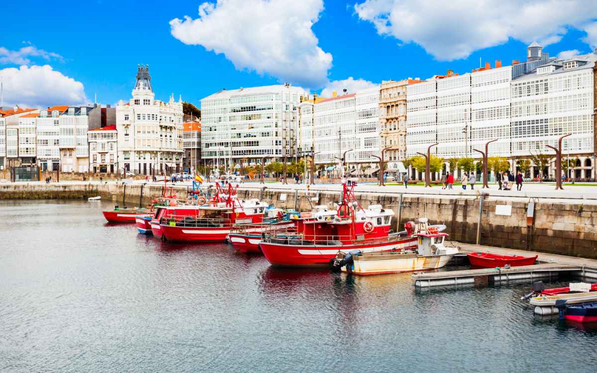 Barcos en el puerto de A Coruña