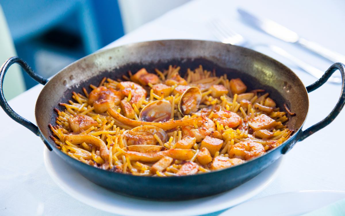 Fideuà