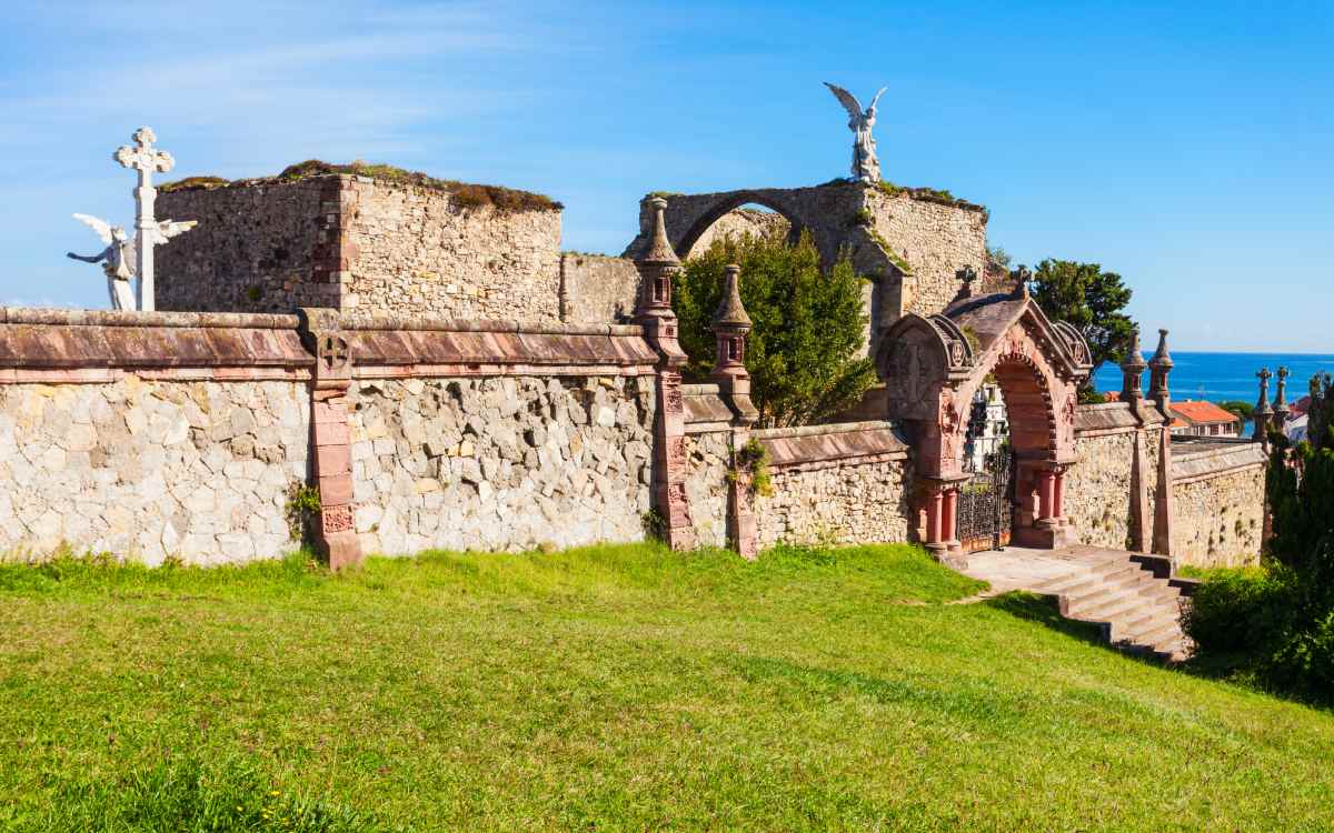 Cementerio en Comillas