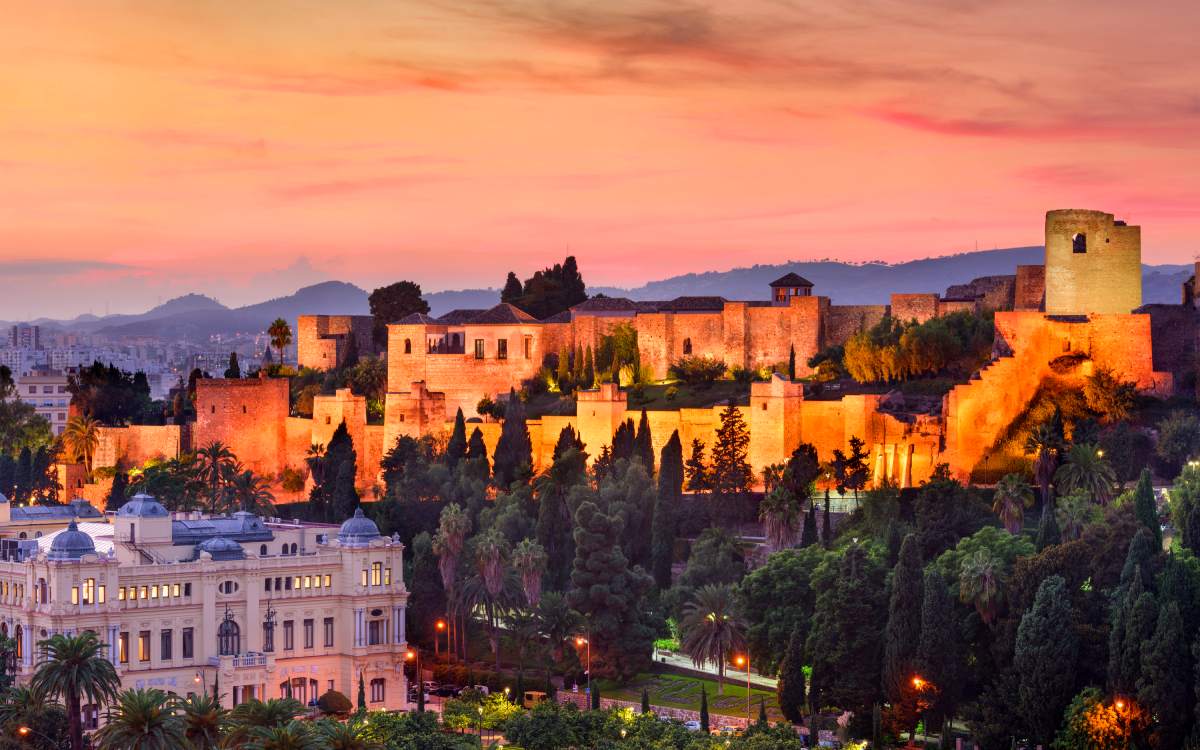 Vista de Málaga y su alcazaba